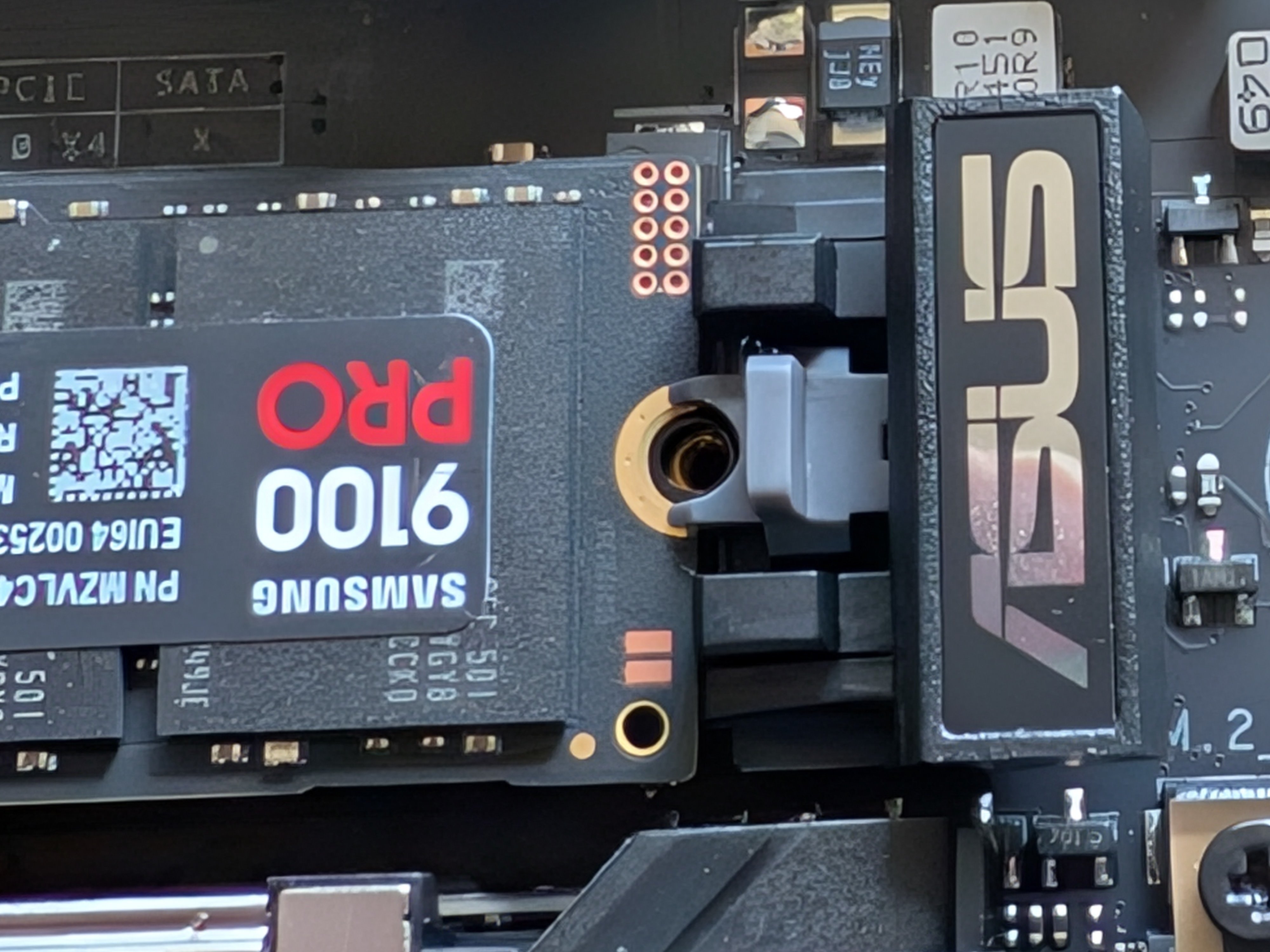 RTX5090ではじめて自作PCを組んだ話とDRAMトラブル解決メモ｜D.B.Curry