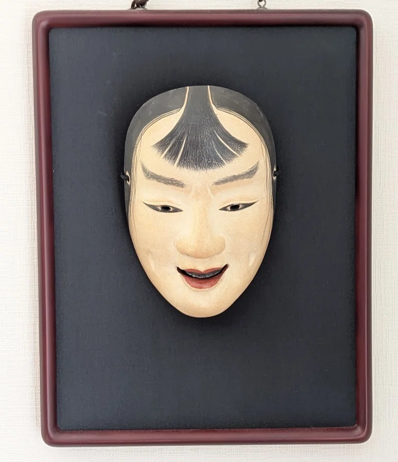 自宅用能面展示ボード｜Kiyoshi Kimura