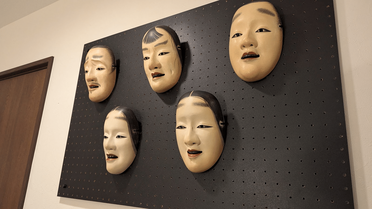 自宅用能面展示ボード｜Kiyoshi Kimura
