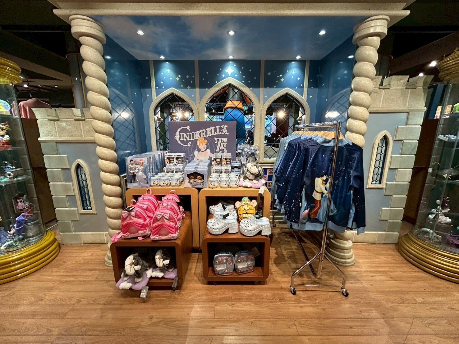 ディズニー メリーポピンズ 60周年限定 ピンバッジ （ロンドンの