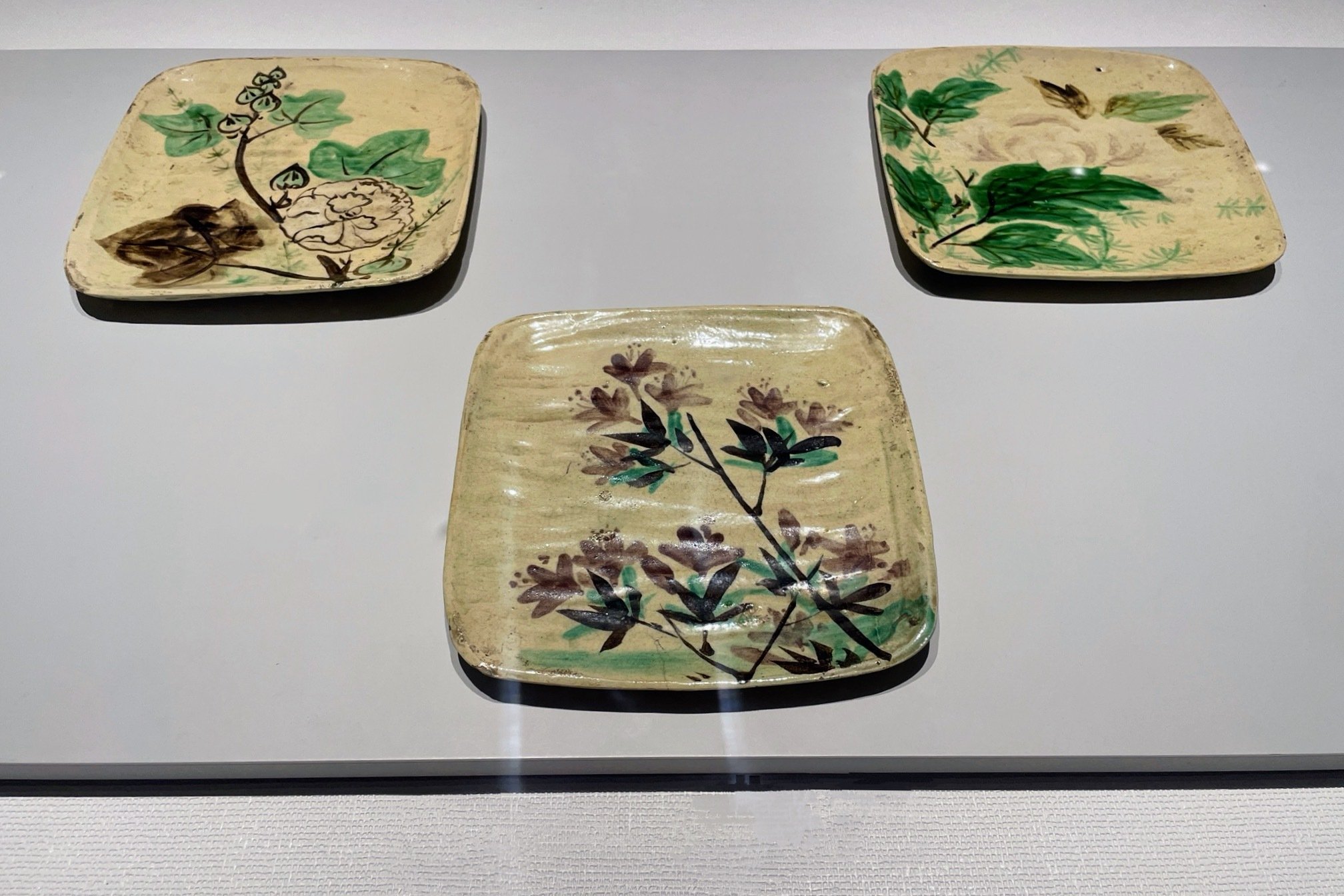 ♦野々村仁清？ 瀬戸釉 三足 香合 江戸時代 コレクション 骨董品 アンティーク 野々村仁清？ 瀬戸釉 三足 香合 江戸時代 コレクション 骨董品