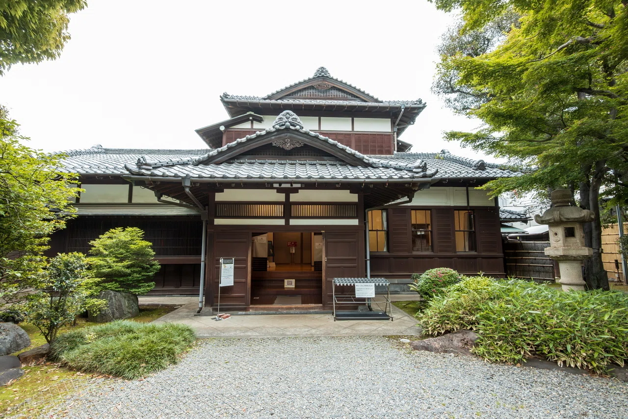 Canon「PowerShot V1」で行く 『旧朝倉家住宅』代官山の重要文化財