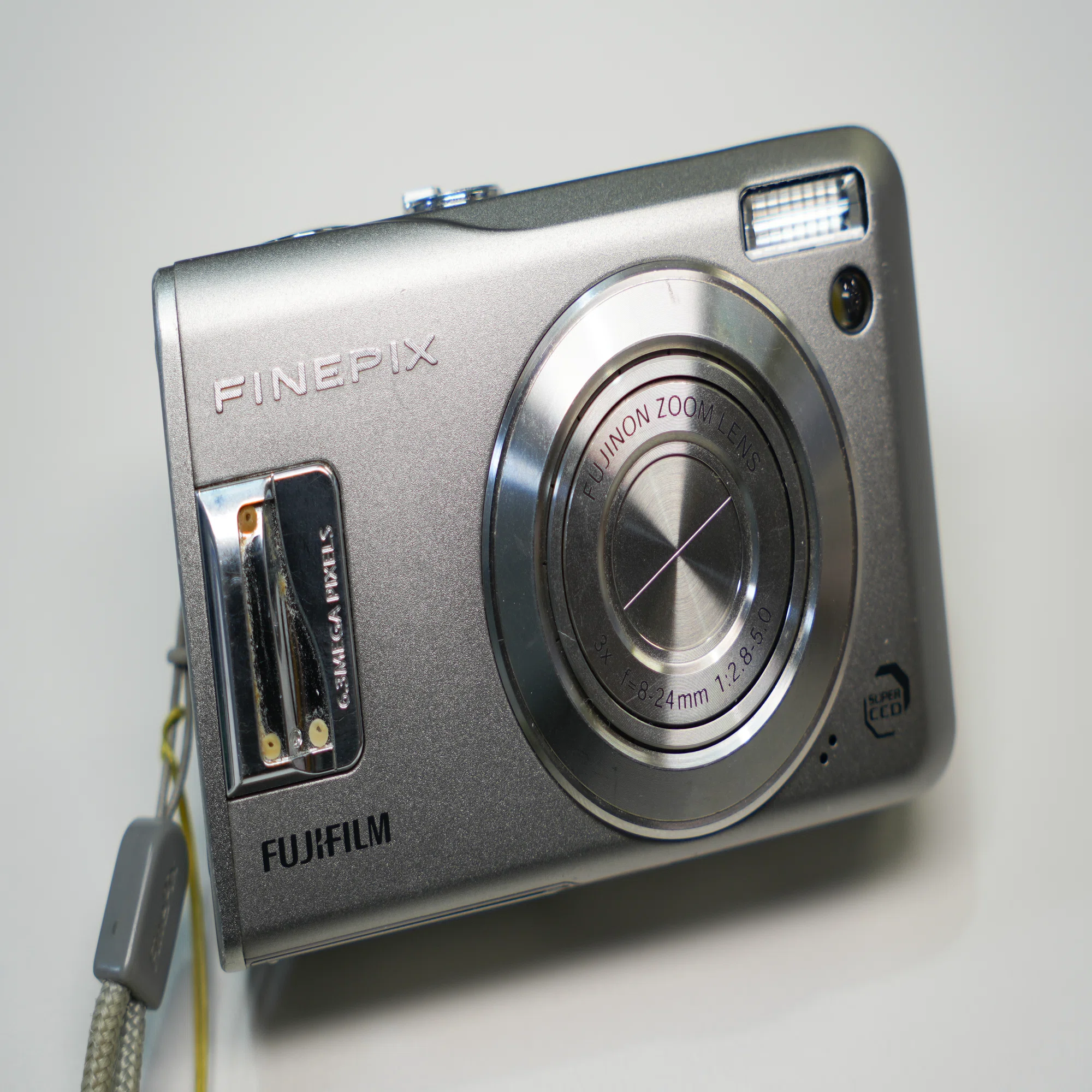 レビュー】ずっといいカメラ。富士フイルム FinePix F31fd｜物欲名古屋 