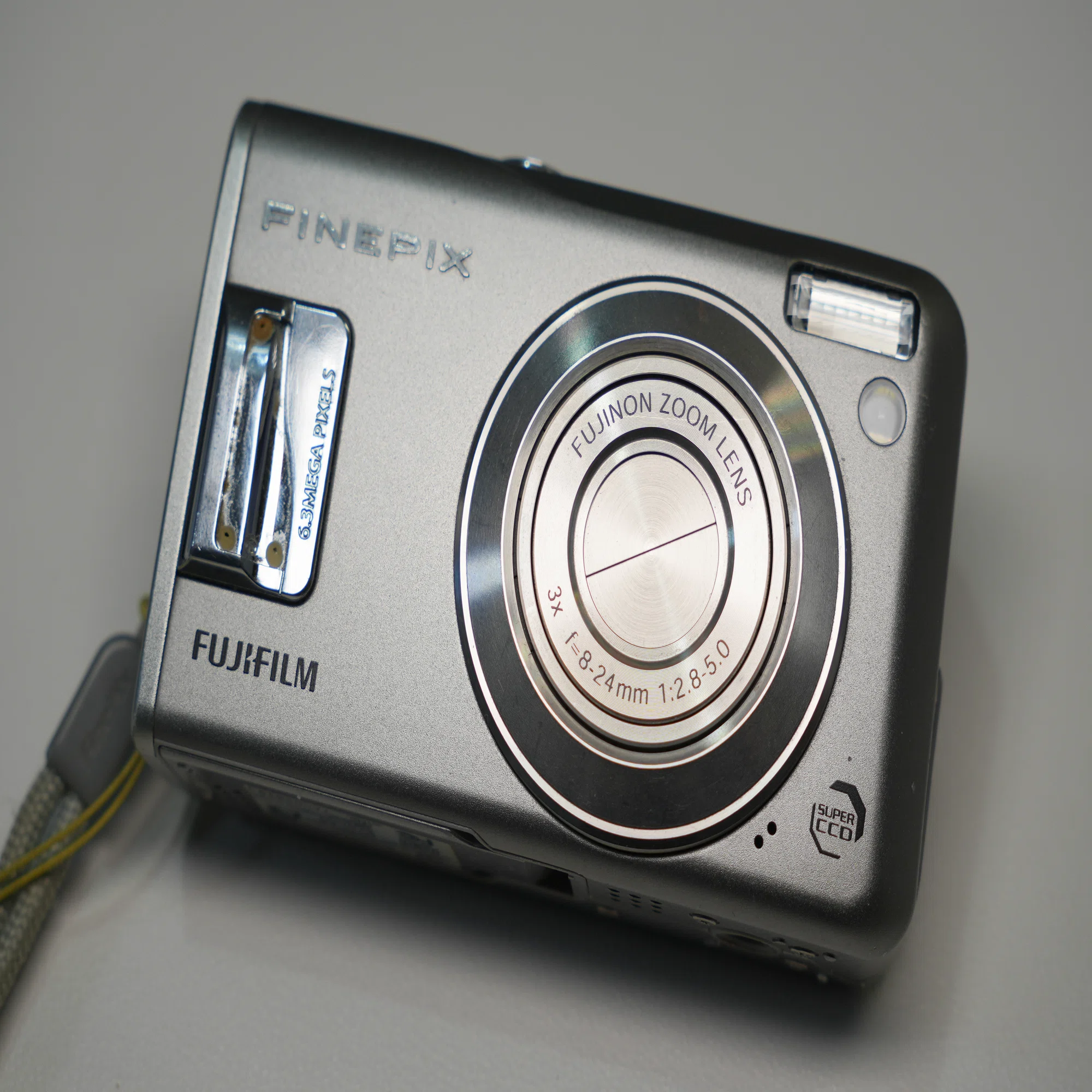レビュー】ずっといいカメラ。富士フイルム FinePix F31fd｜物欲名古屋 