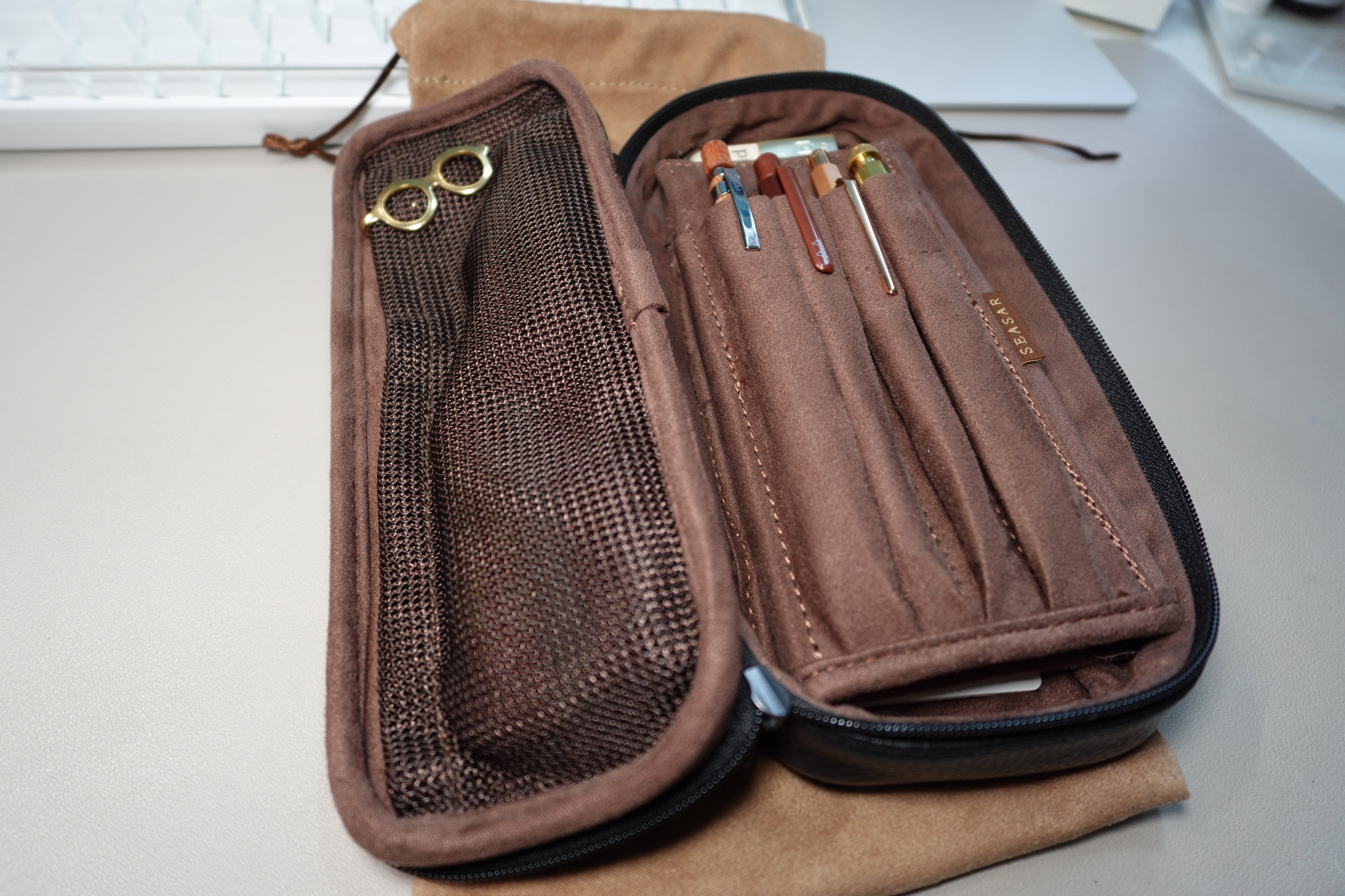 Seasar OctFoldペンケース OctFold ペンケース エンボスレザー