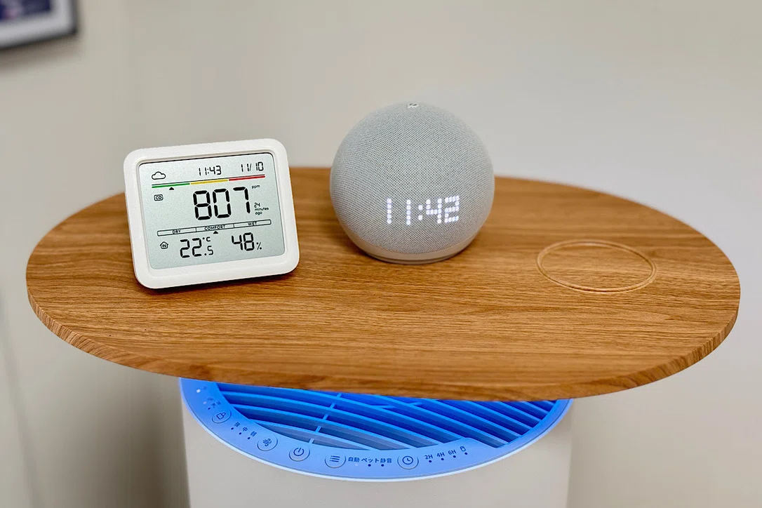 SwitchBot空気清浄機Tableレビュー！省スペースでインテリアも充実！空気・照明・充電・サイドテーブルが1台で叶う理想の空間