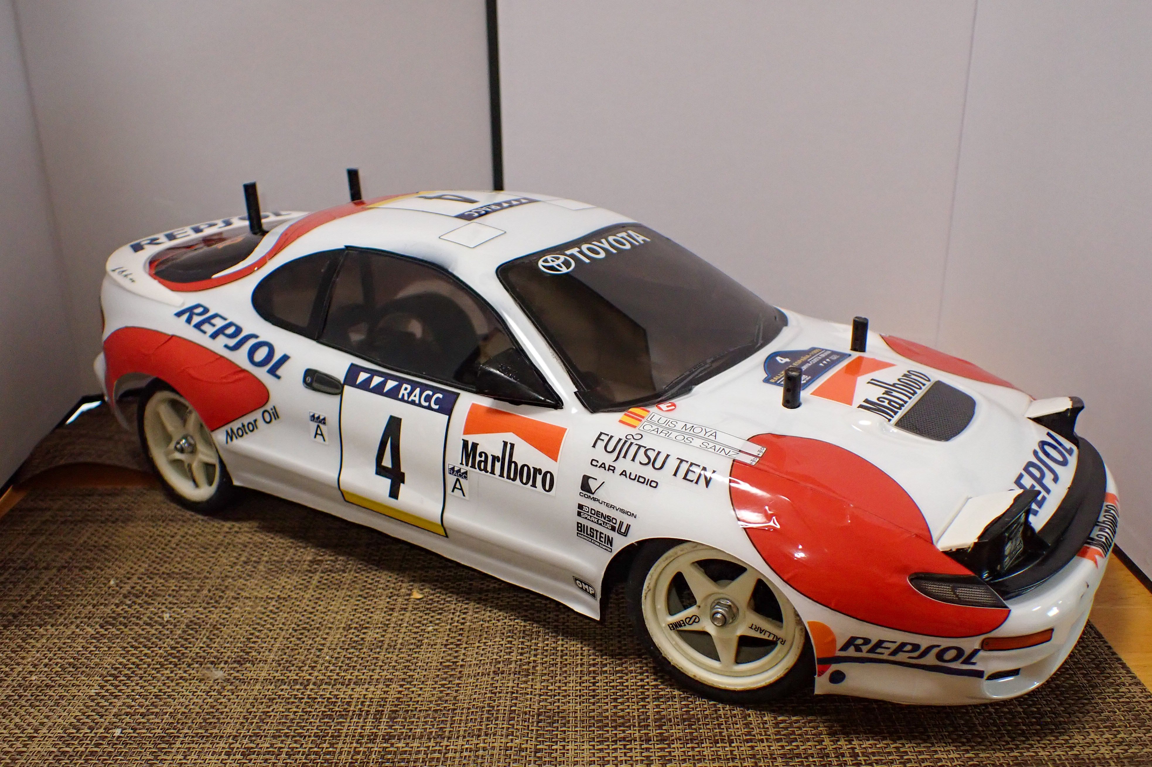 絶版 京商 トヨタ カストロール セリカ ボディキット　新品　未塗装　ラジコン 絶版 京商 トヨタ カストロール セリカ ボディキット 新品 未