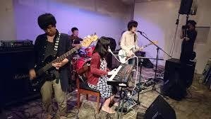 溶けない名前」の「タイムマシンが壊れる前に」がコロンブスの卵的な