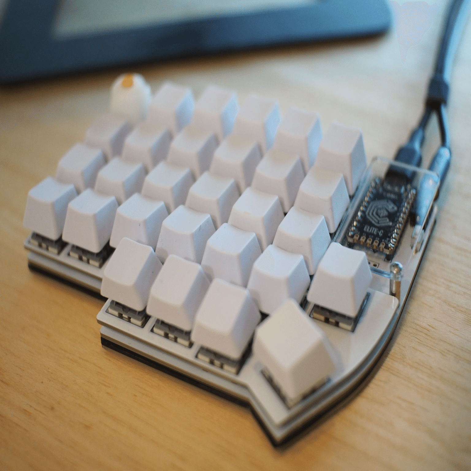 omuken poched egg キーボード poached-eggs - omuken - BOOTH