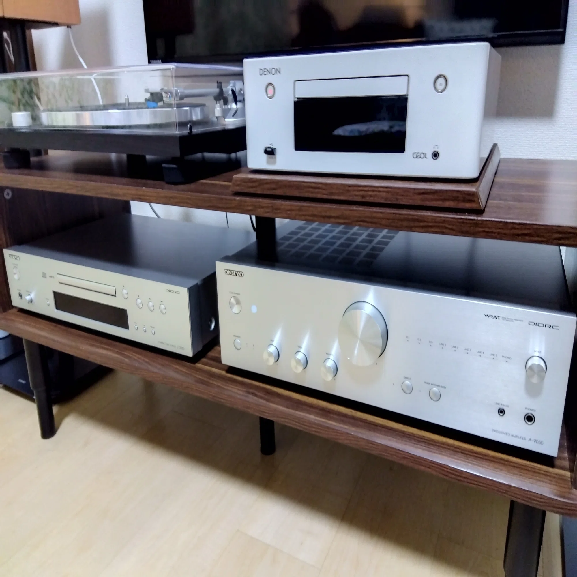 新しいオーディオシステムで音楽を聴く＃1。ONKYO A-9050+C-7070+ SONY 