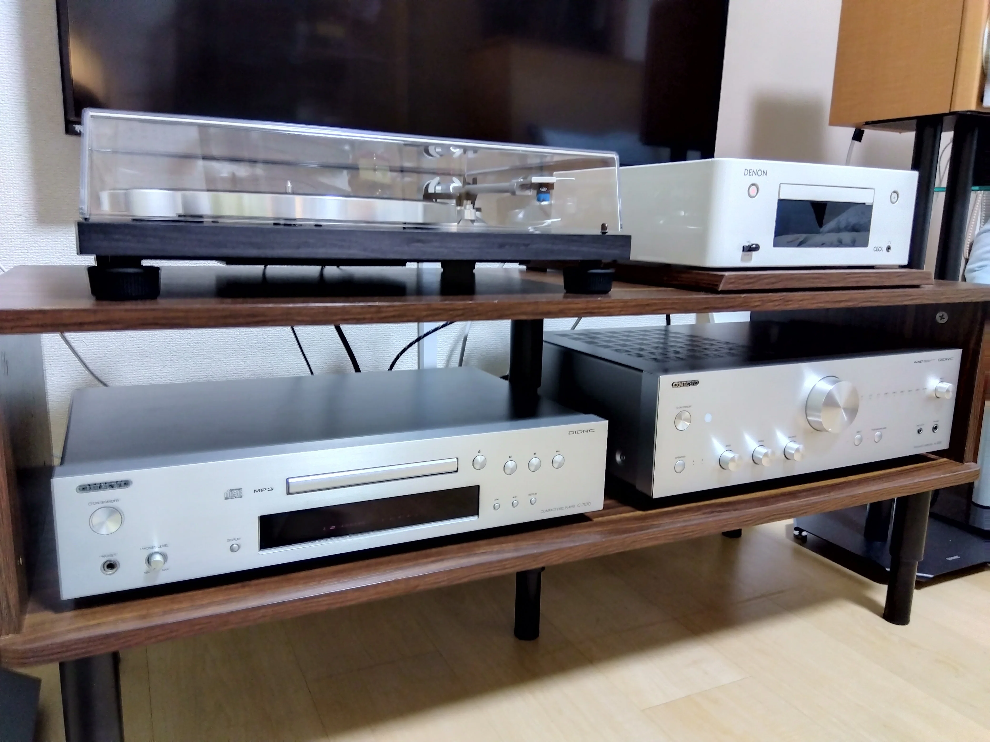 新しいオーディオシステムで音楽を聴く＃1。ONKYO A-9050+C-7070+ SONY