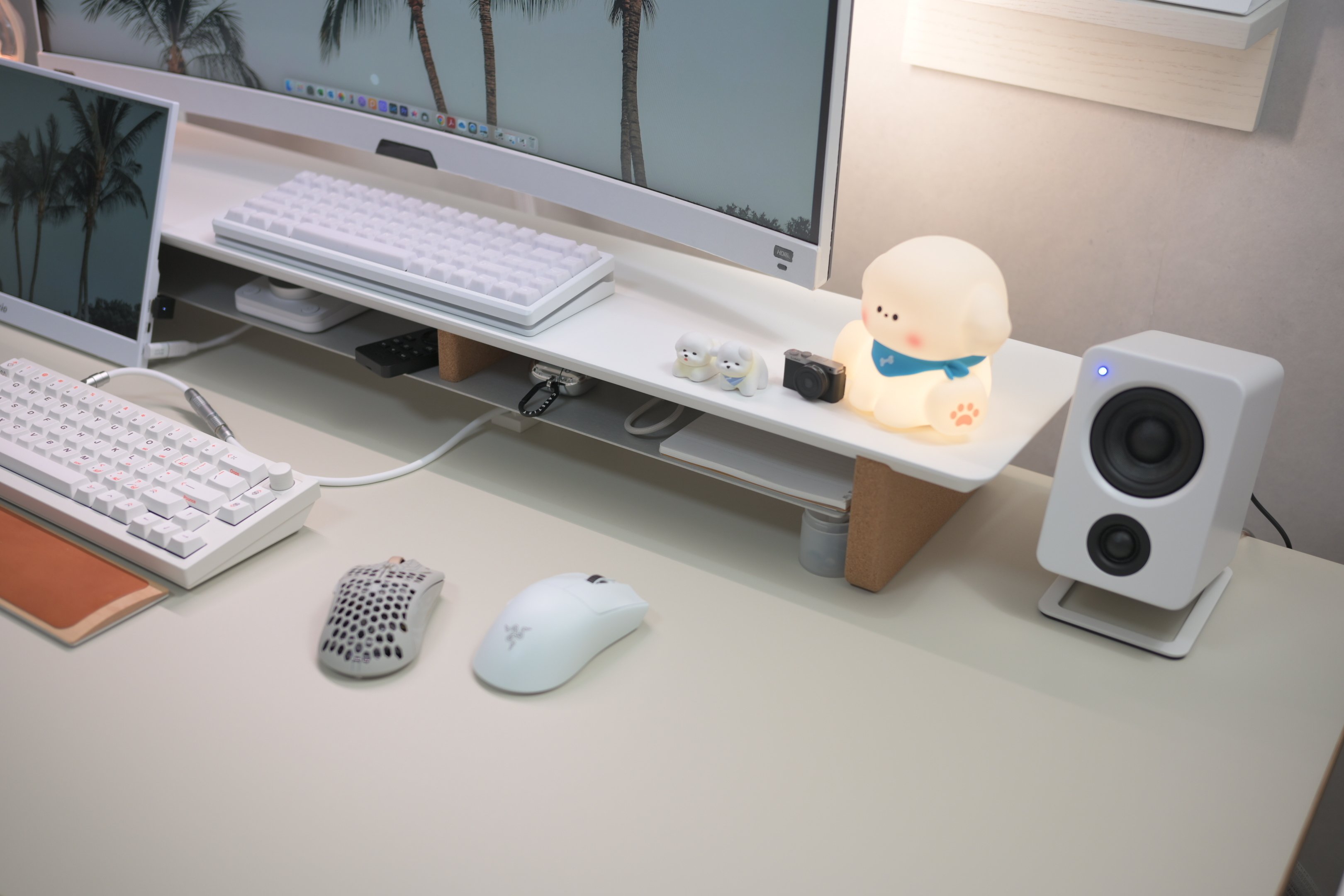 リノリウム天板】デスク大幅アップデートをしました！｜まち