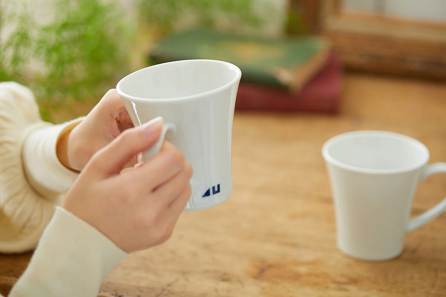 日常に寄り添う白磁の美 ― 出石焼の魅力と、その先のものづくりへ