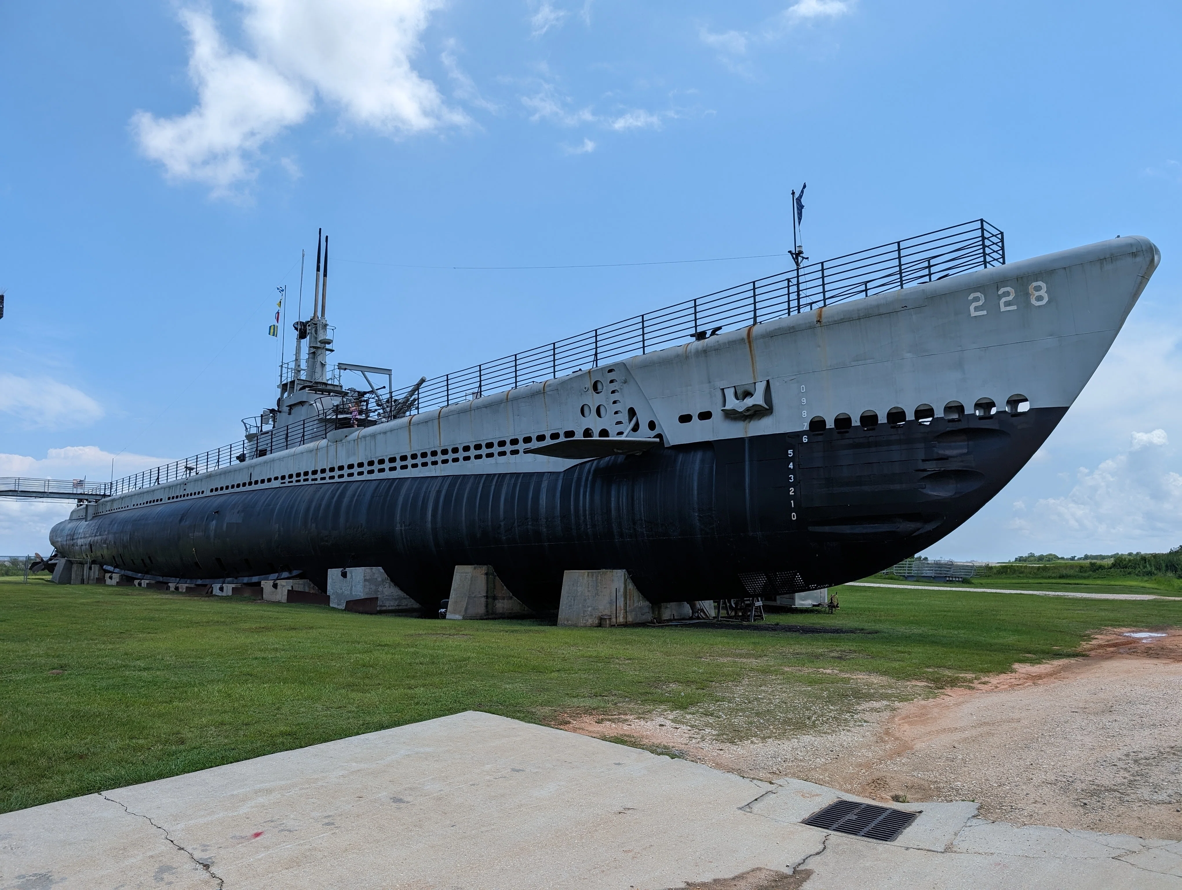 潜水艦USS Drum訪問記① 艦外見学編｜飛龍