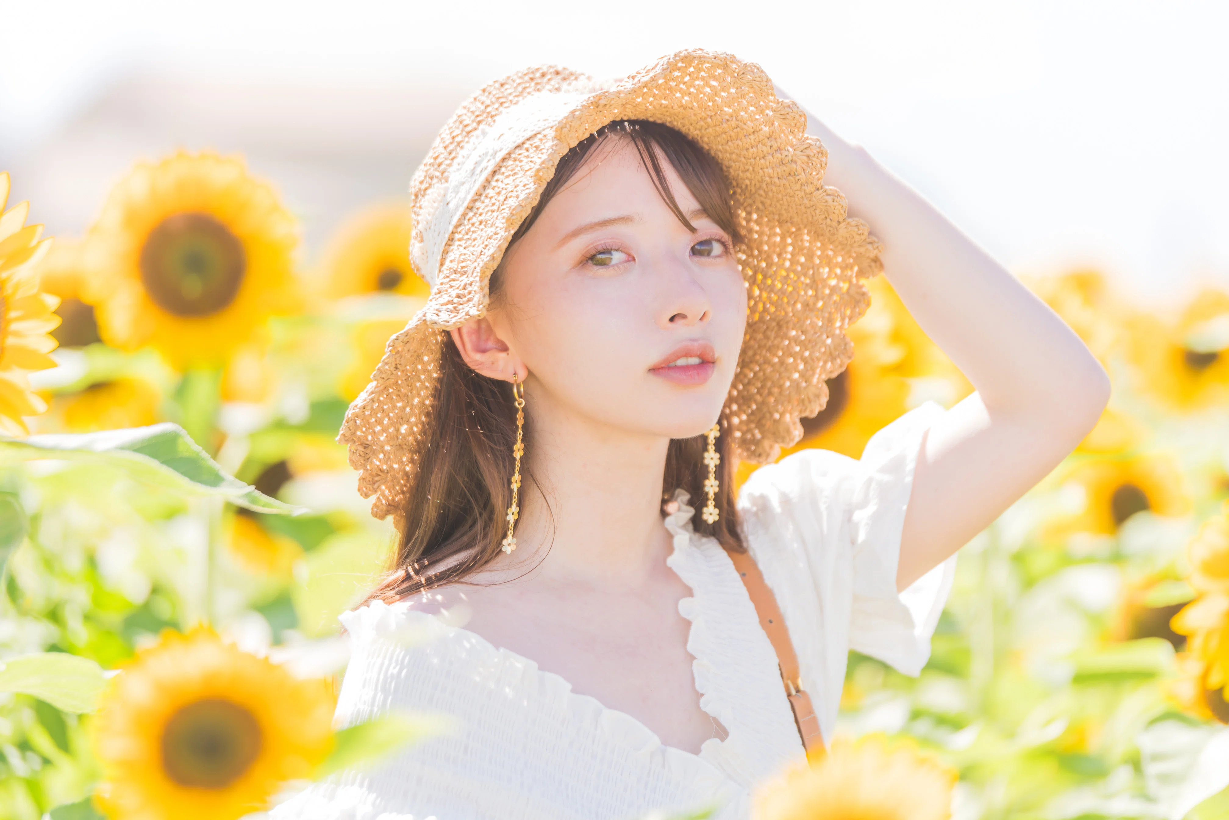 小紋　鶯色　白　帽子絞り　小花　K111 白色と桃色のウグイスカグラ（京都府立植物園）：2026年3月23日（月