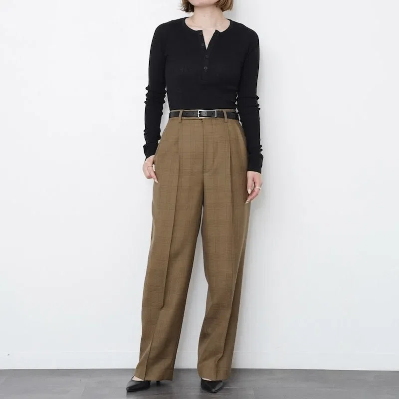 毎日着たくなる【AURALEE】 ORGANIC SOFT RIB HENLY NECK P/O｜THIRTY