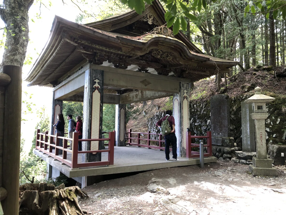 三峰神社・展望台