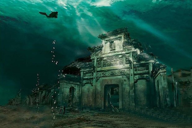 抽象的なパステル画 浮遊する人は オイルパステル画(2022年) 個人蔵 #オイルパステル #パステル画