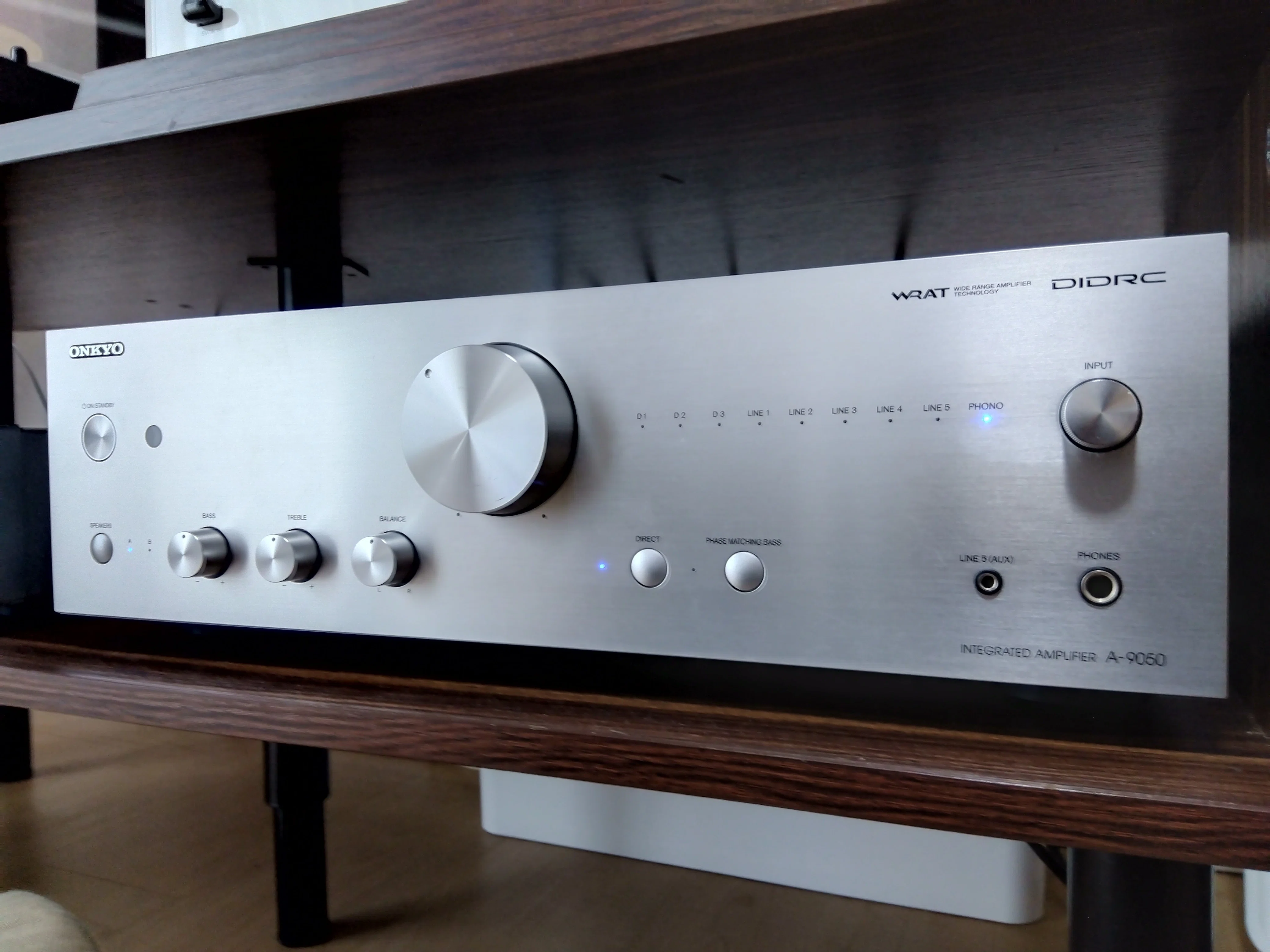 新しいオーディオシステムで音楽を聴く#2。ONKYO A-9050とC-7070の