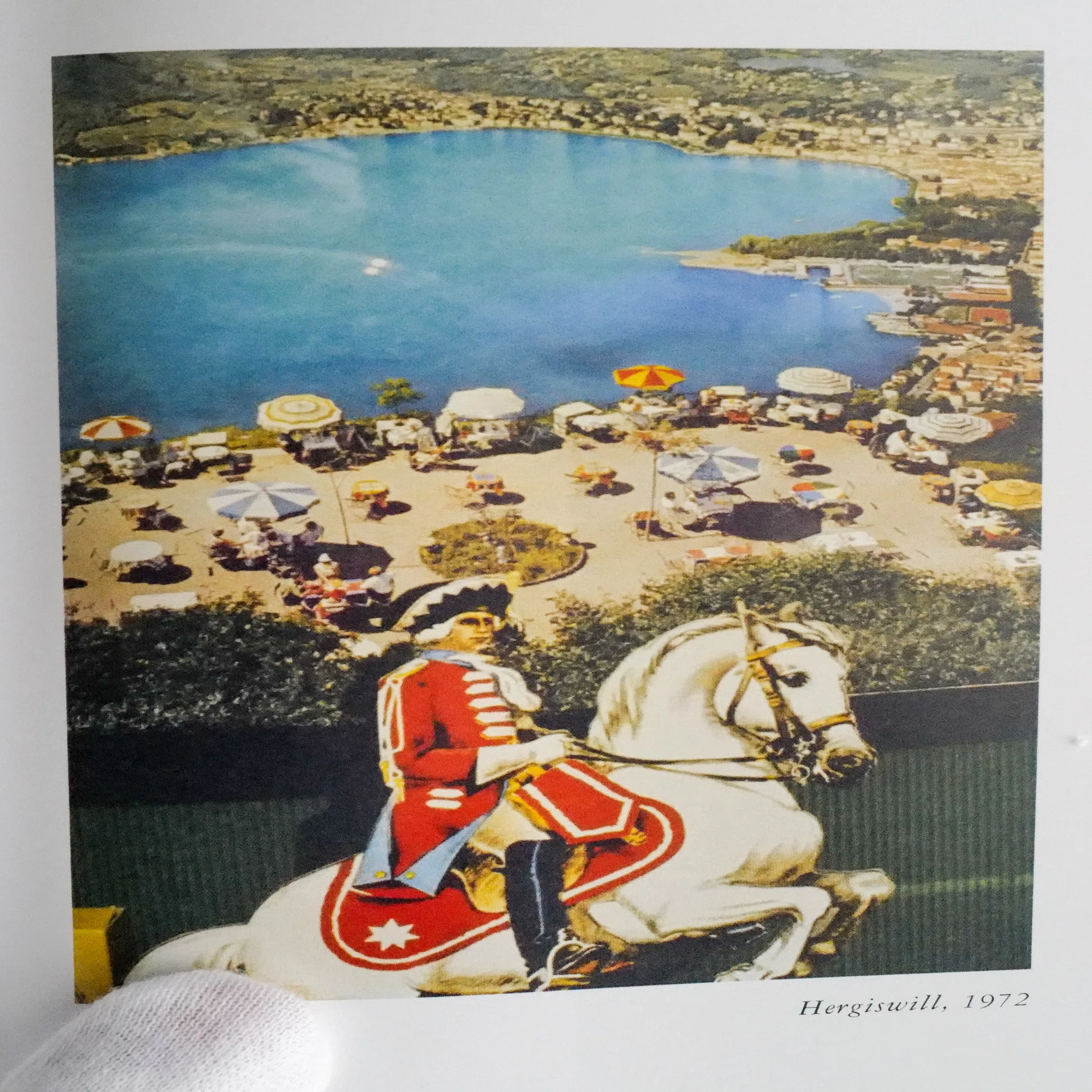 ルイジ・ギッリ『KODACHROME』と『写真講義』〜平面的な表現が美しい 