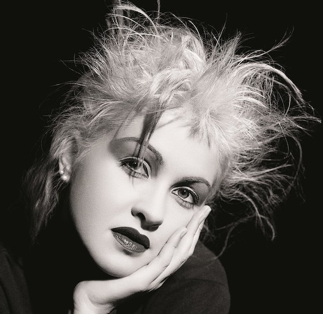 シンディ・ローパーについて知っておきたい12のこと｜ソニー