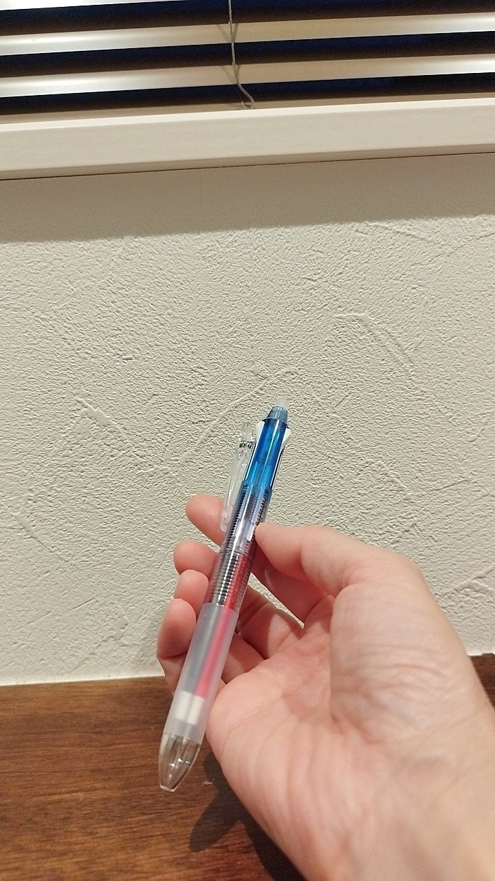 結局、フリクションボール3スリム買った^^｜yocco/手帳とノート