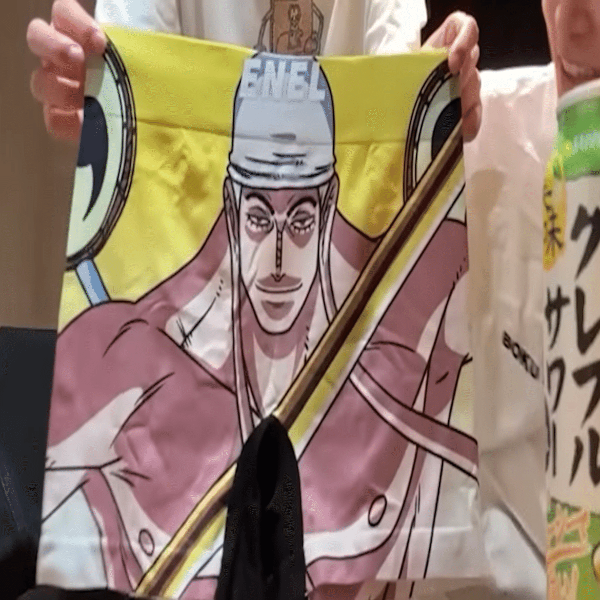 GON、チームメイトへの誕プレとしてお揃いのパンツを渡してしまう