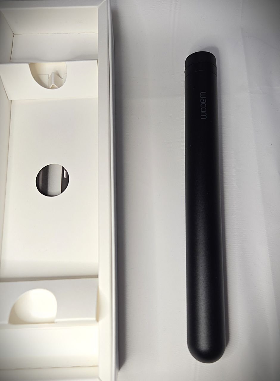 Wacom Pro Pen 2を単体購入＆液タブフィルムを使ってみた話｜鴉ミドリ