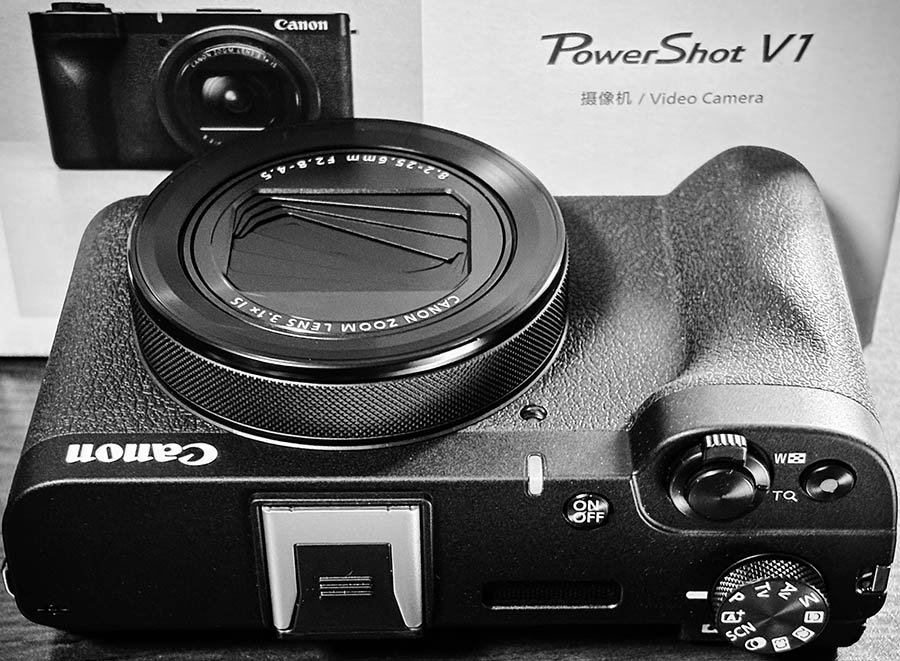 写真しか撮らない人の Canon PowerShot V1インプレッション