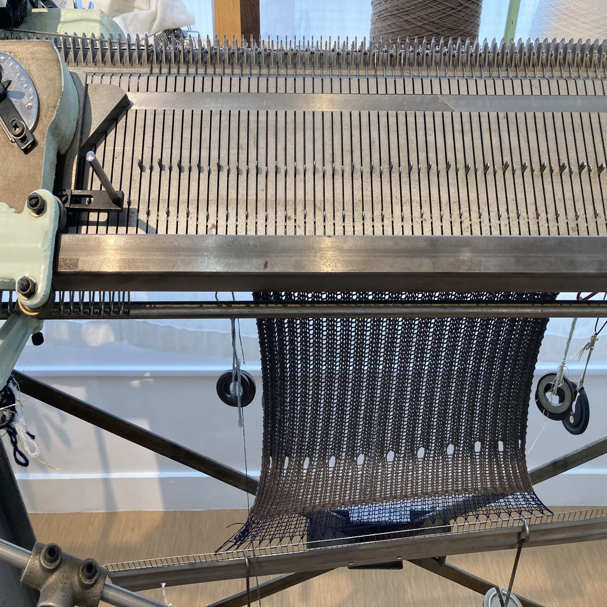 WHY I Use Old Knitting Machine｜Retrospective