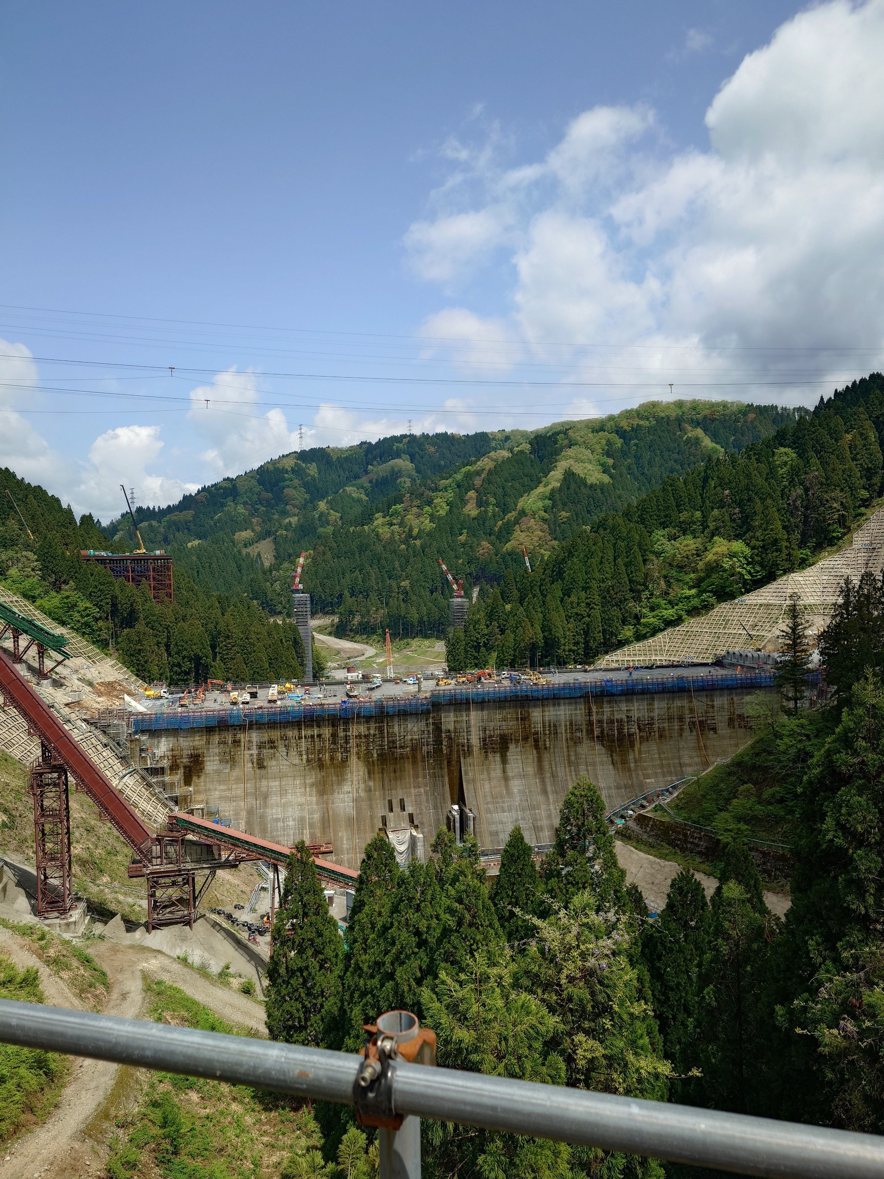 ダムカード紹介 足羽川ダム(堤体打設中)｜雨雲模様＠怪談師見習い