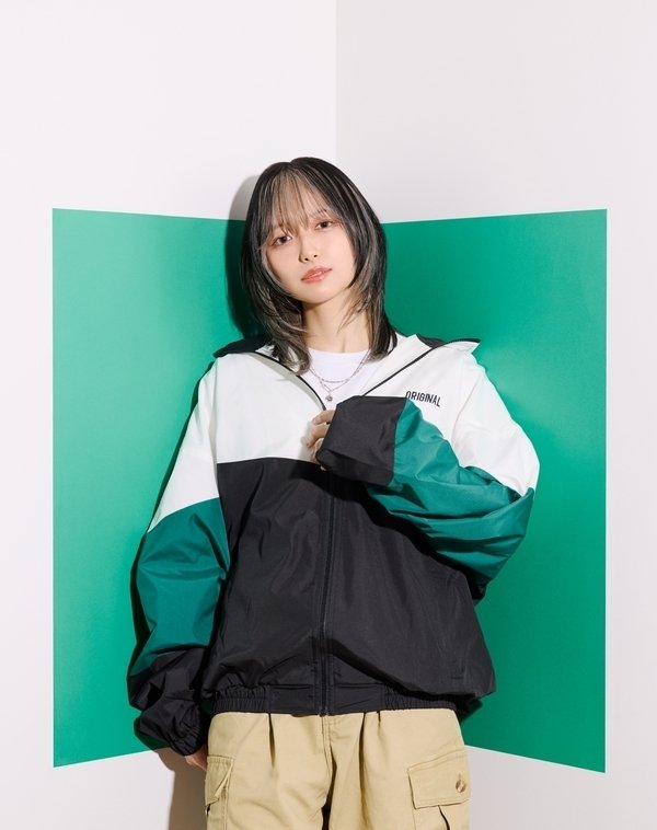 ソロからバンドへと咲いた花。『NELKE』の魅力、ボーカル『RIRIKO』の