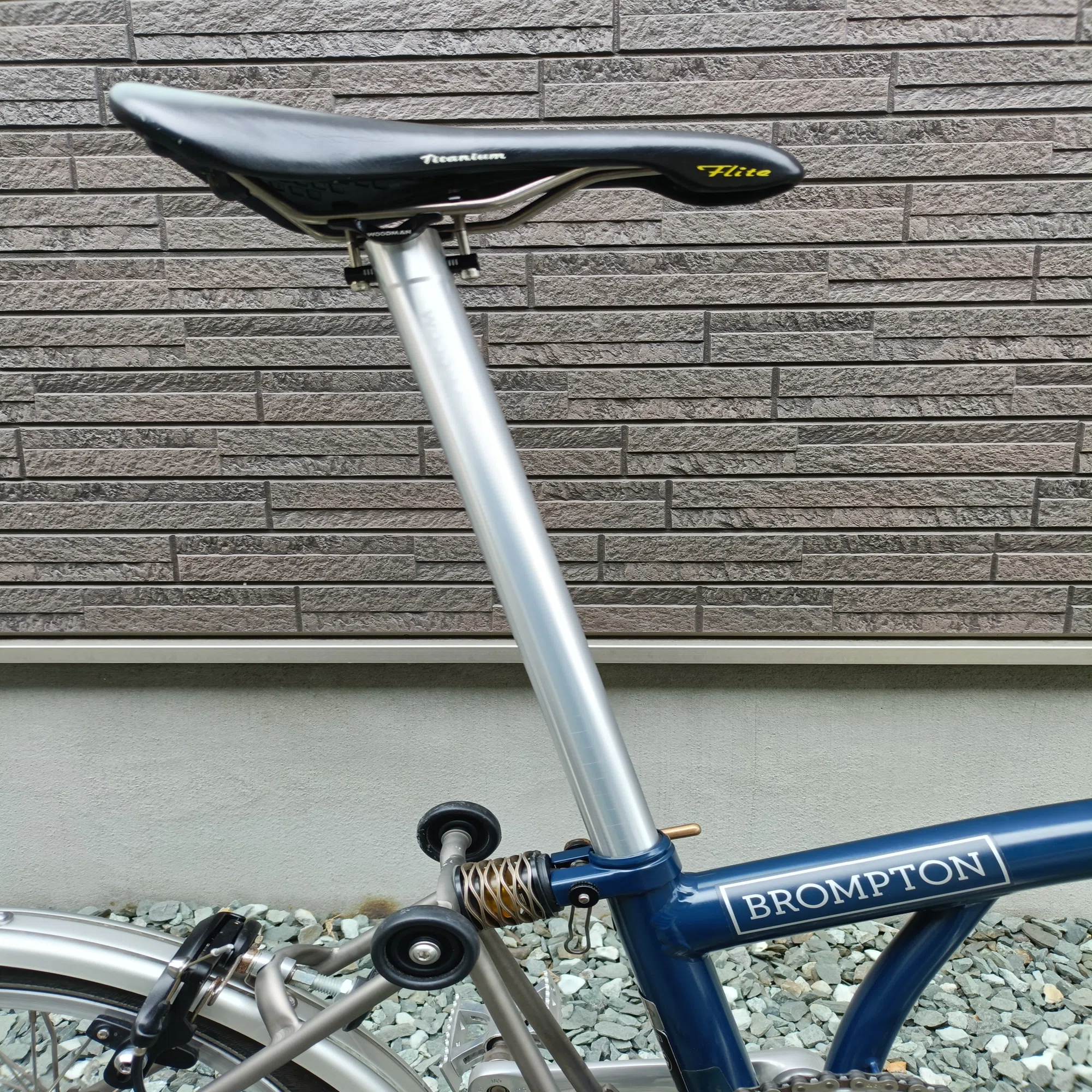 BROMPTONシートポスト交換｜mine16