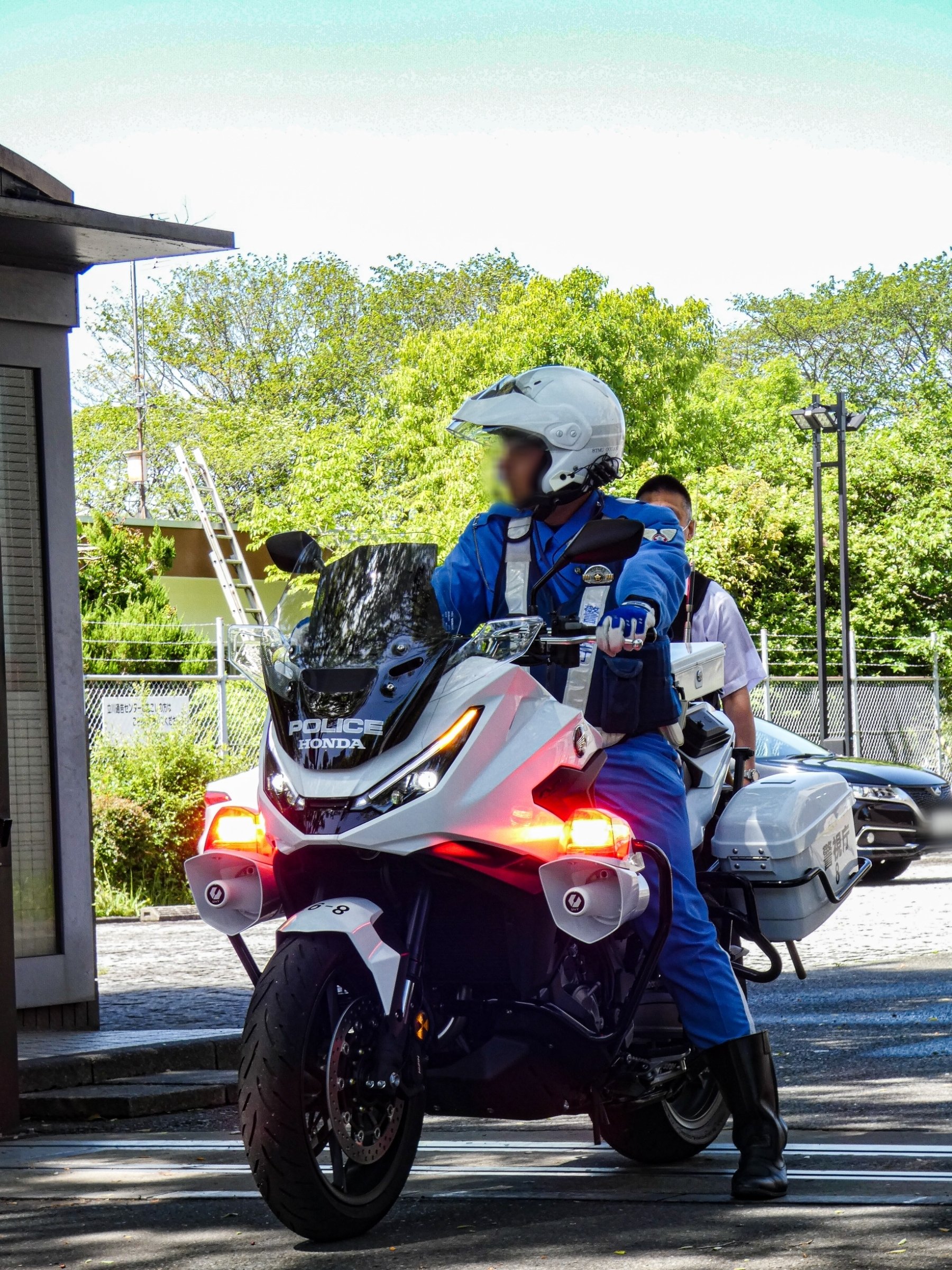 白バイに新車が！｜飯能高等学校 探究部