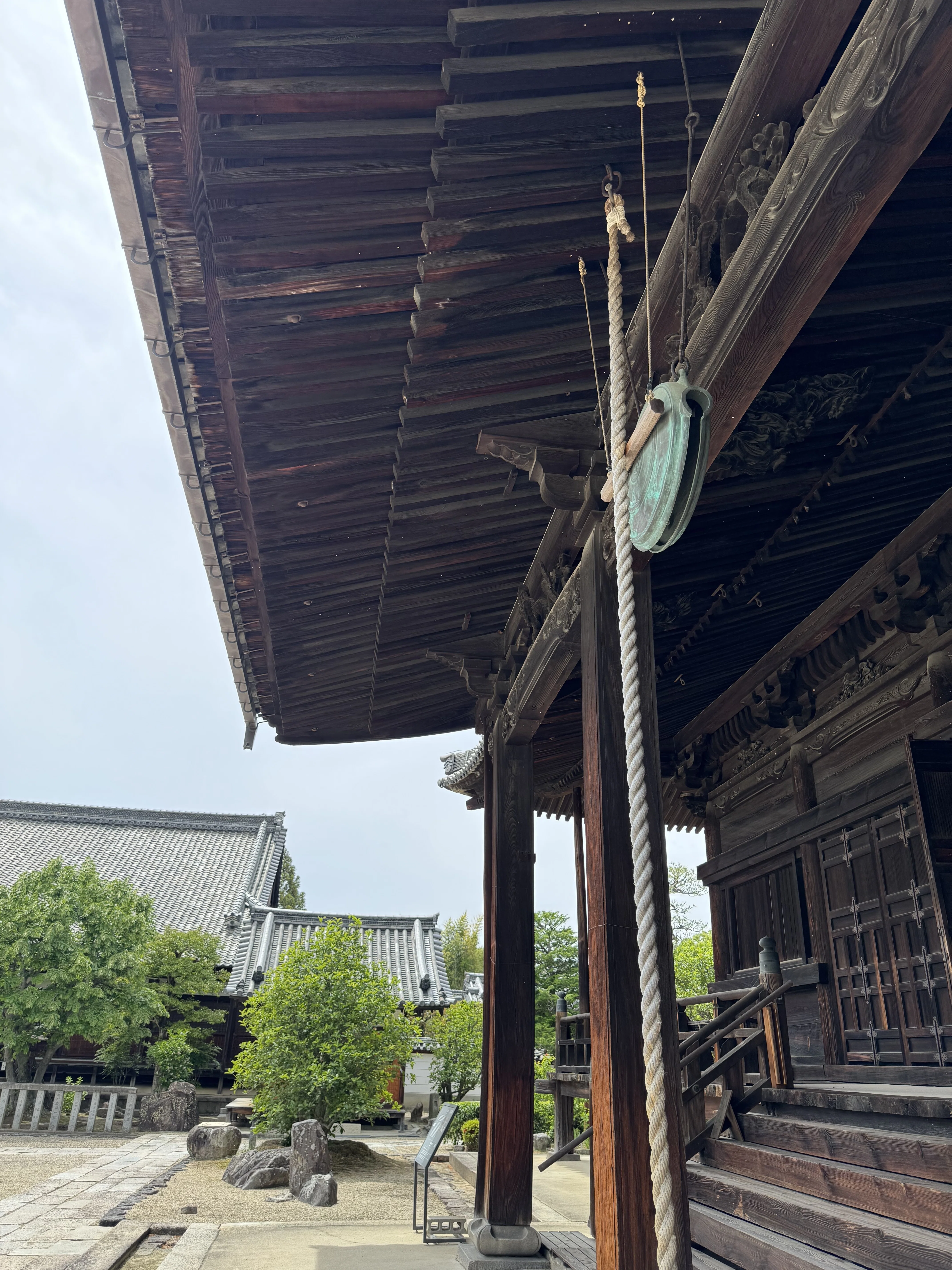 西大寺 邪鬼の向こうへ｜しかのじょう