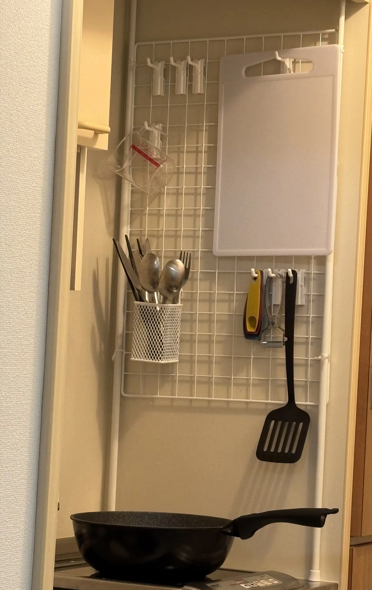 [Living Alone] 2 Ways to Expand Storage in a Tiny Kitchen｜kuri