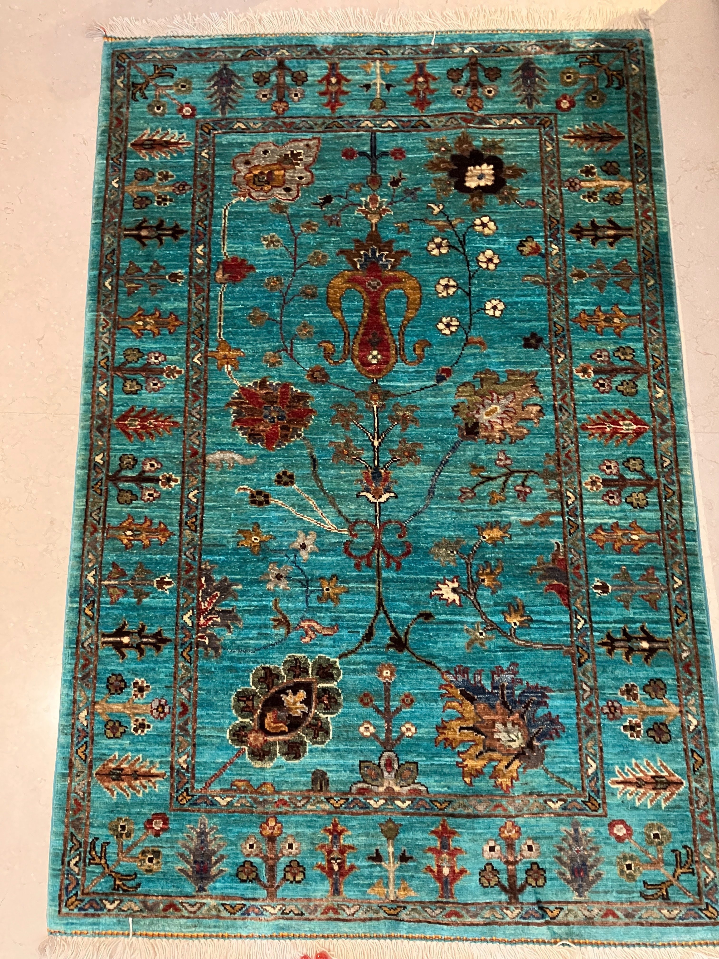 ラグ　大判　絨毯　カーペット　ウズベキスタン　ブハラ ウズベキスタン ブハラで本気の絨毯探し｜ひざピーポー