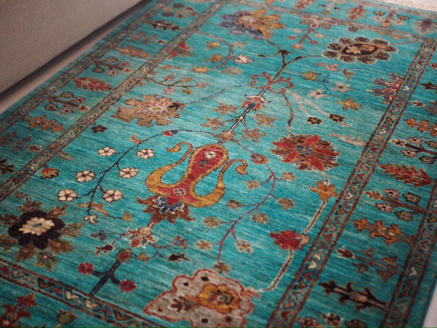 ウズベキスタン ブハラで本気の絨毯探し｜ひざピーポー