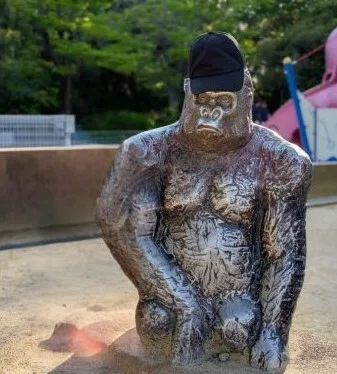 ゴリラが見守る、地域の憩いの場｜チェリーゴード空城パーク｜けい｜広島🍁