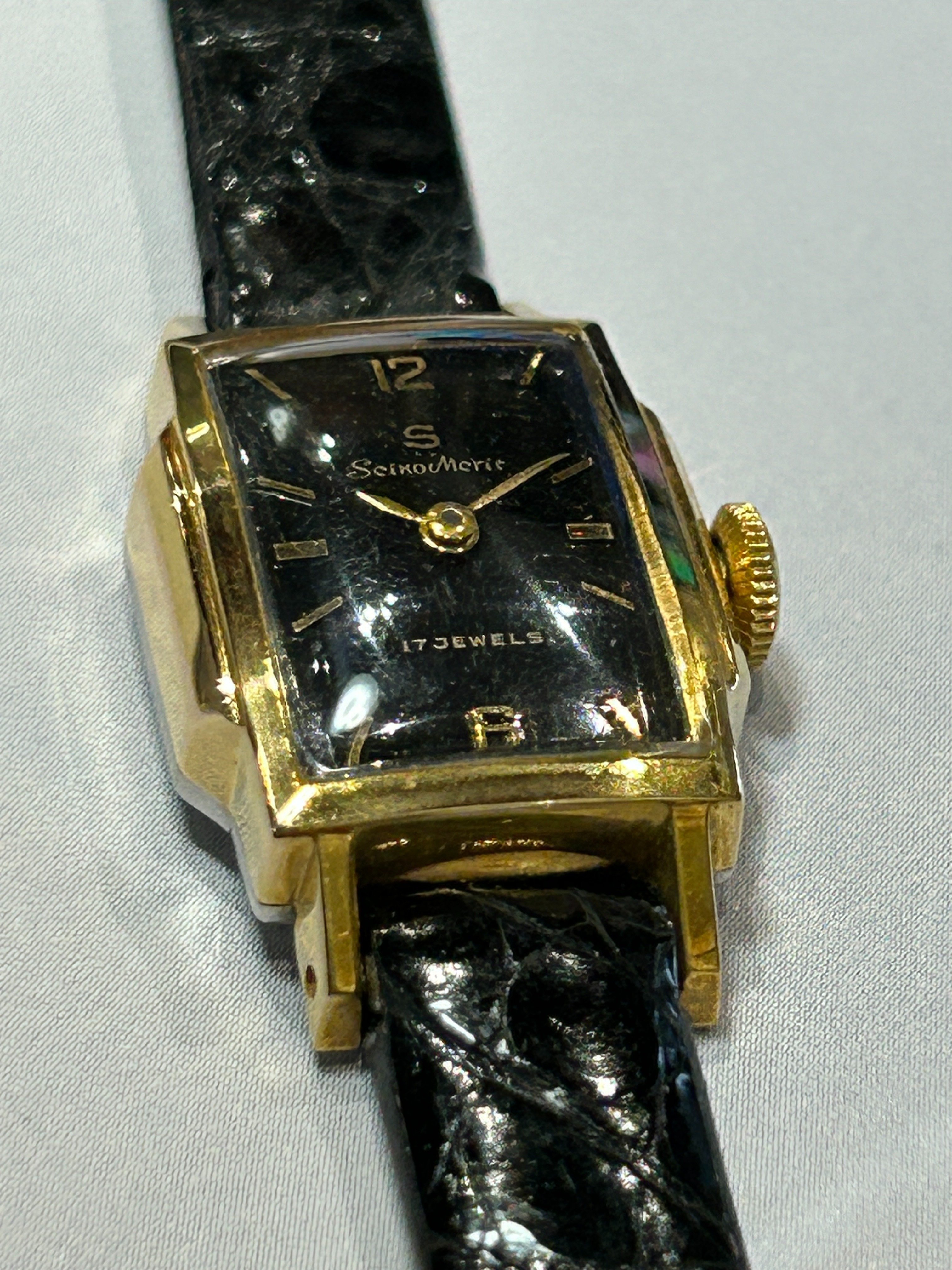 セイコー　スポーツマチック　ブラックミラー文字盤 セイコー スポーツマチック カレンダー 820 7625-1980 金メッキケース