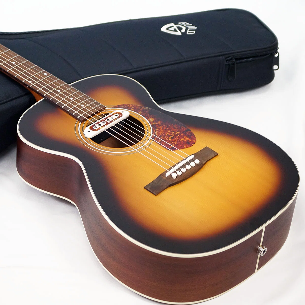 特選中古品！ギルドによる個性派エレアコ「M-240E Troubadour」が中古
