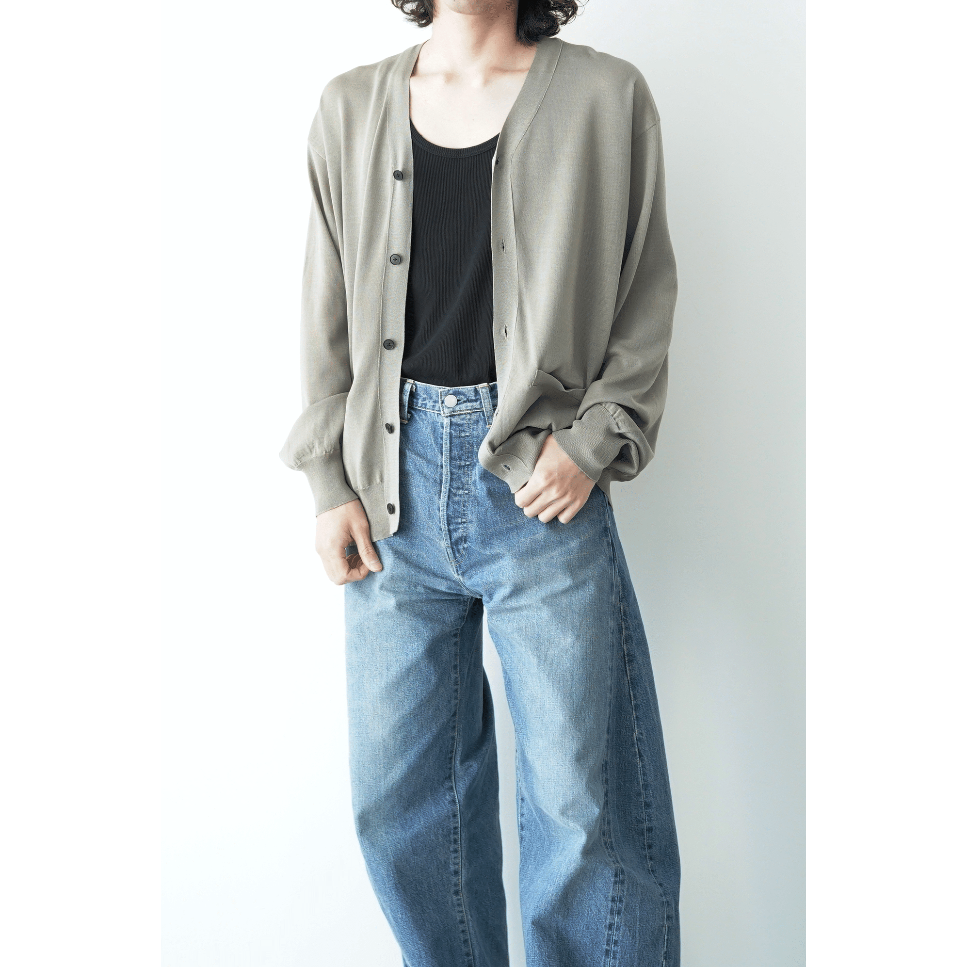 夏こそニットを。ssstein(シュタイン) Wool Silk Knit Tucked Cardigan