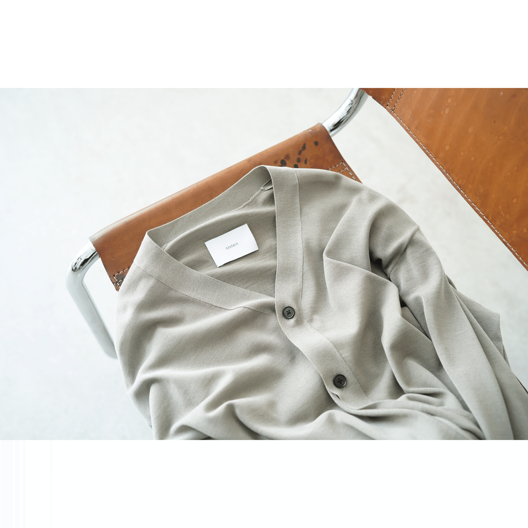 夏こそニットを。ssstein(シュタイン) Wool Silk Knit Tucked Cardigan