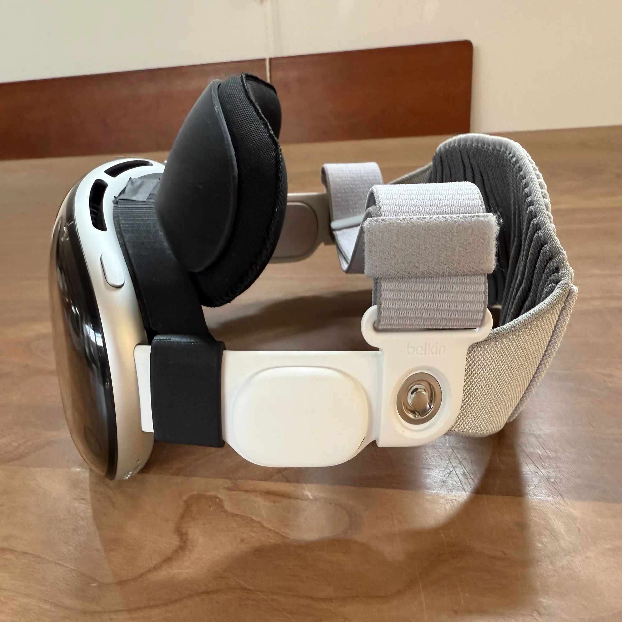Apple Vision Proを長時間装着するための装備｜tochi