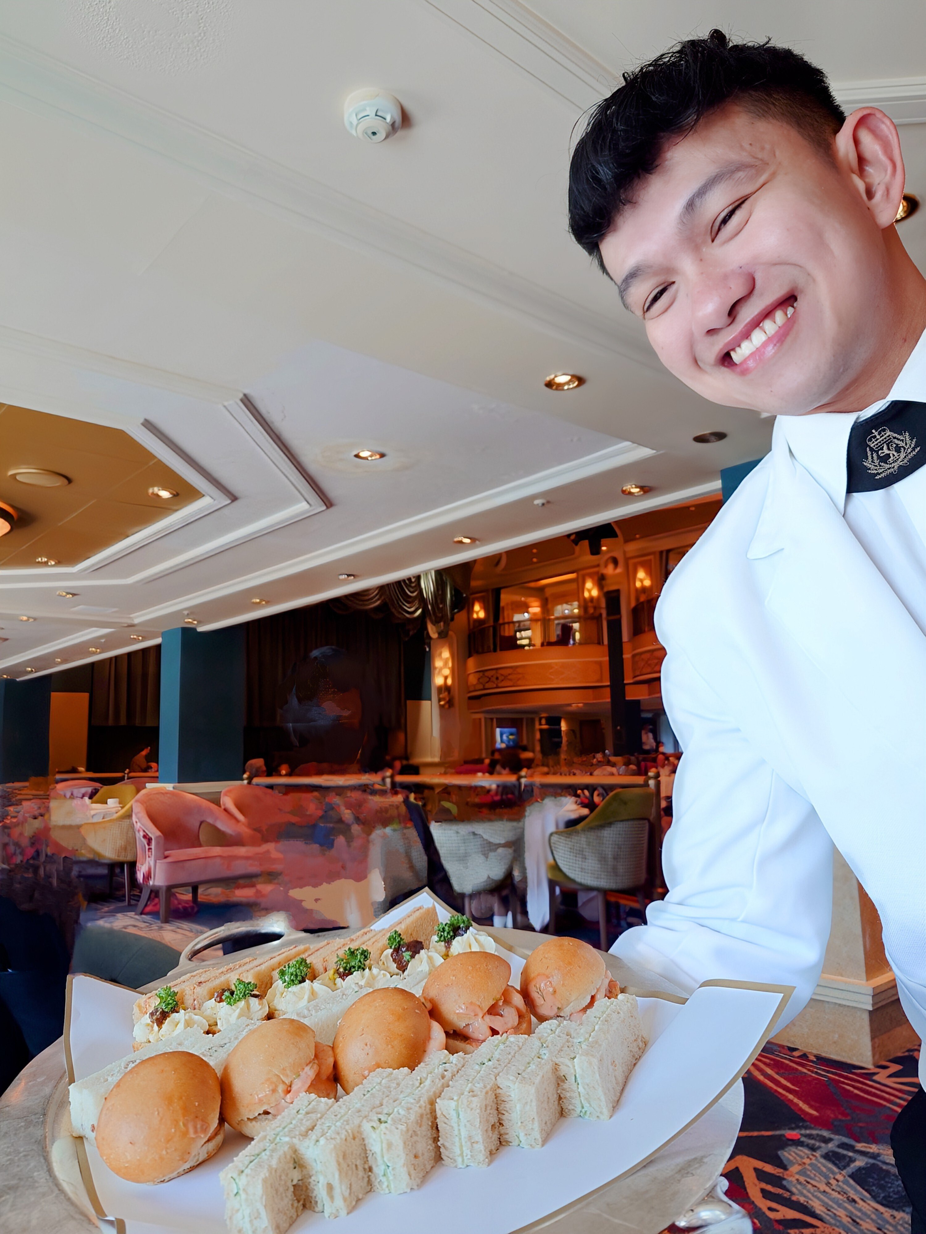 新☆クィーン・エリザベス】のススメ① これは外せない！食＆酒編