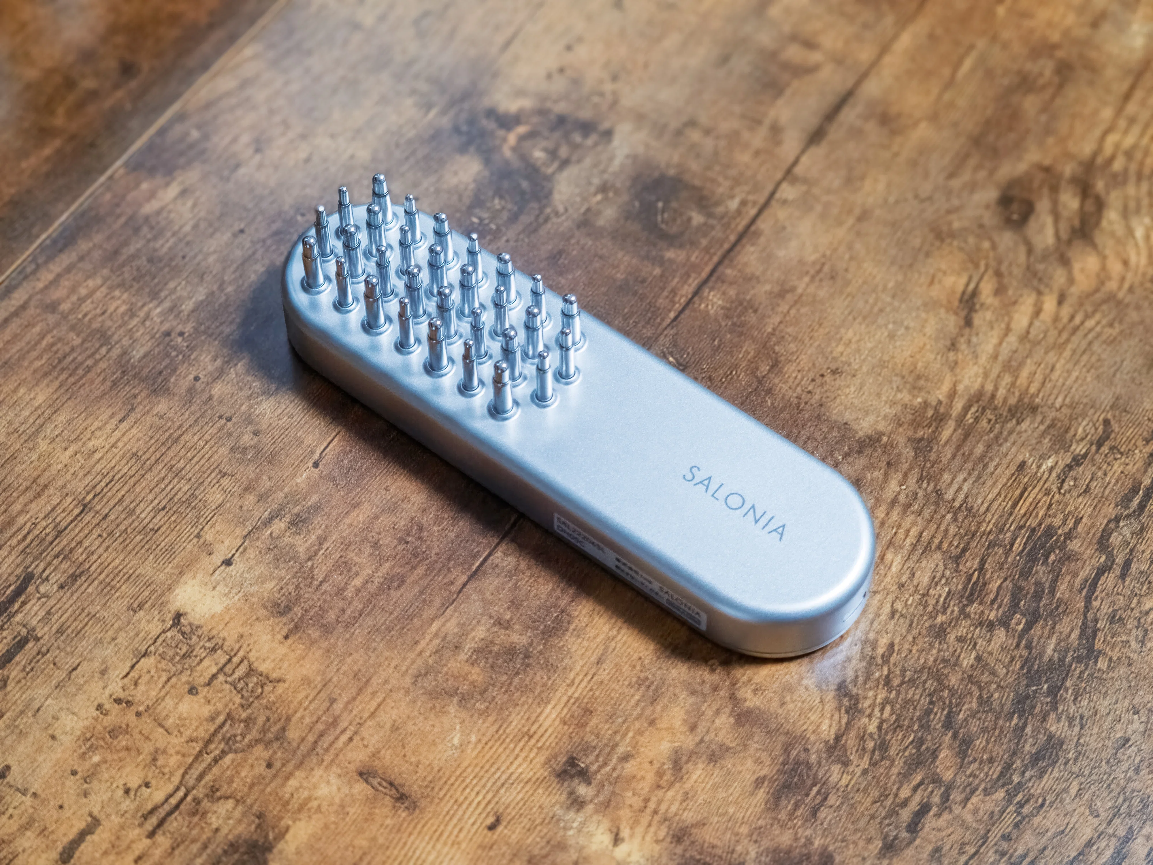 SALONIA EMSリフトブラシ】メンズにもオススメの美顔器。 ｜EmuLog