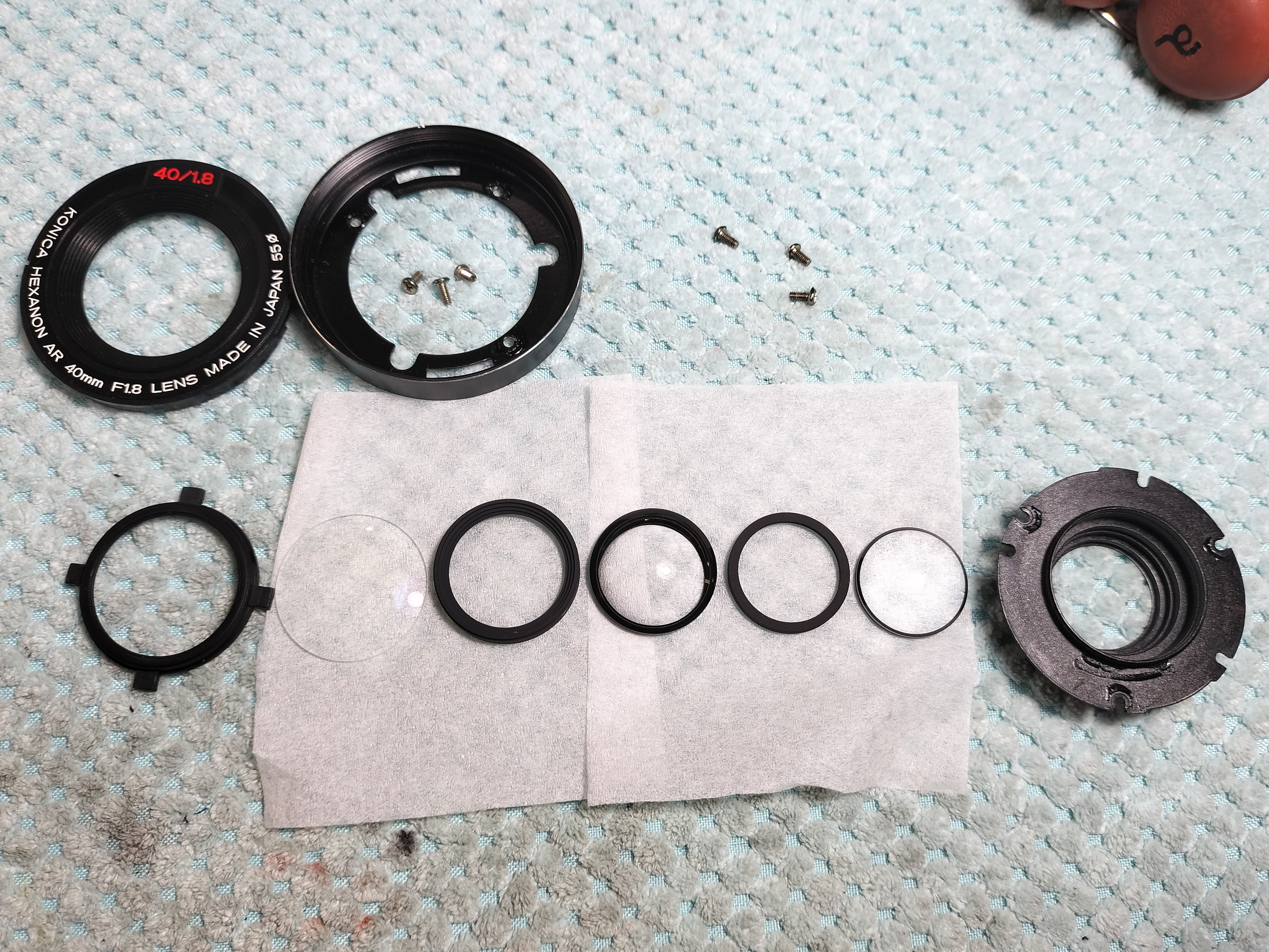 Konica Hexanon AR 40mm F1.8の分解｜フィルムカメラ修理のアクアカメラ