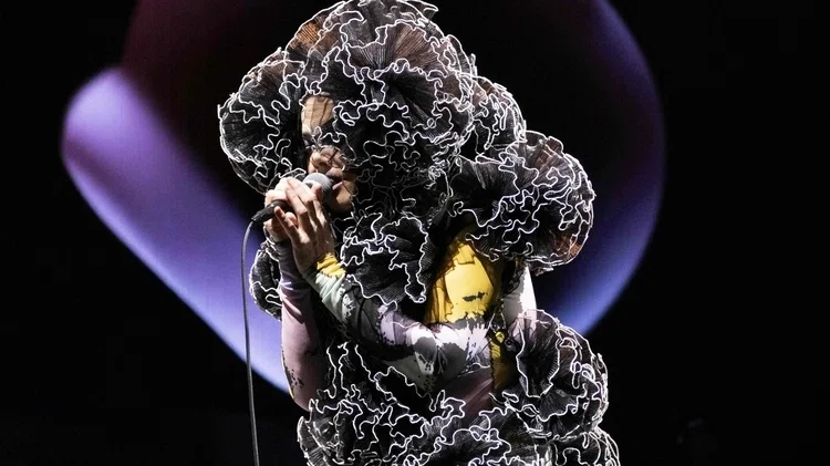 björk: Cornucopia｜nakata
