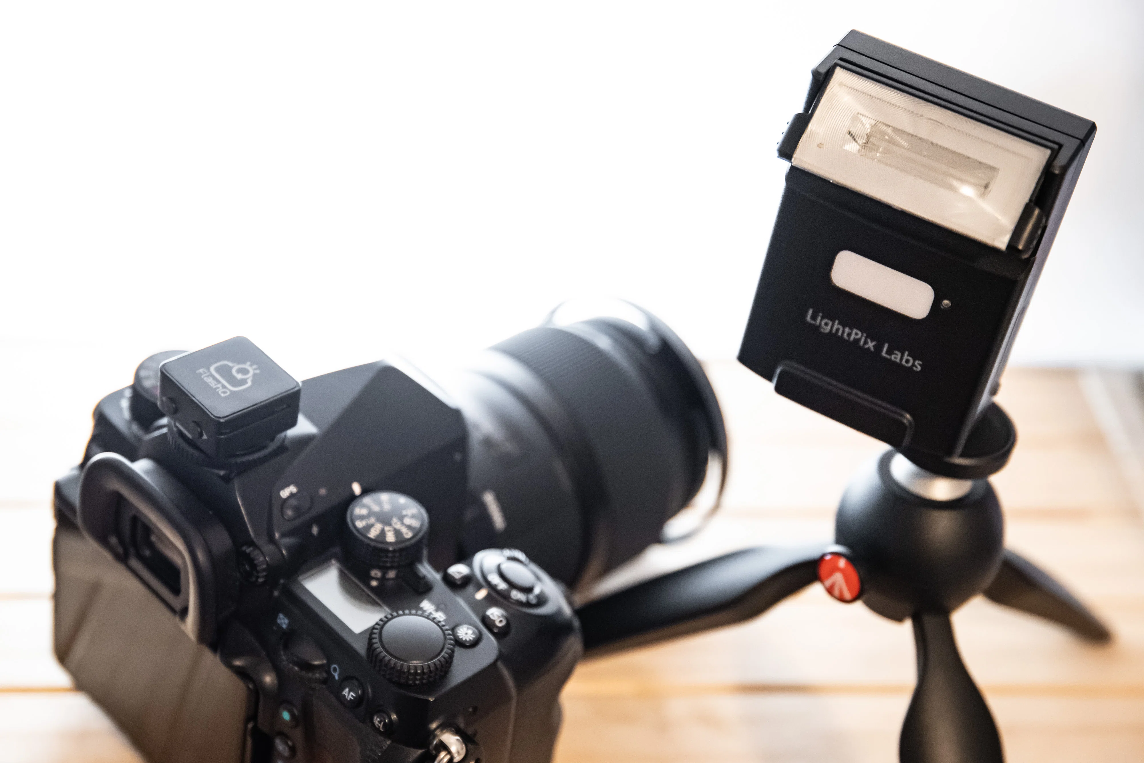 個人的ミニフラッシュの決定版「LightPix Labs FlashQ Q20」｜がま