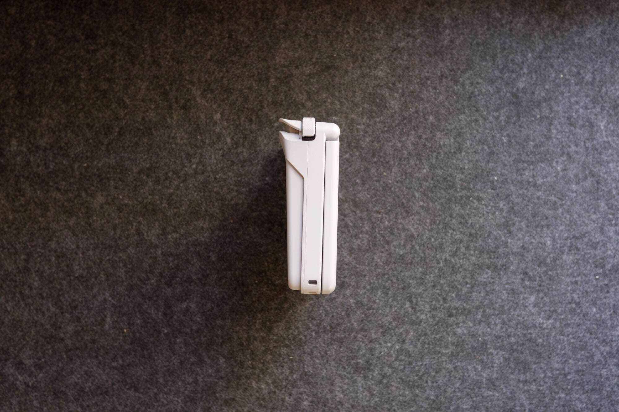 【ほぼ新品】Retroid Pocket Flip2 グレー 16bit カラー Retroid Pocket Flip 2 Handheld